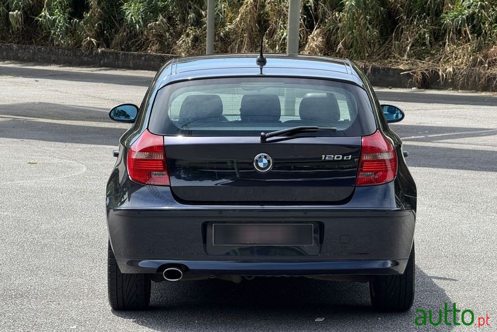 2008' BMW Série 1 D Sport photo #5