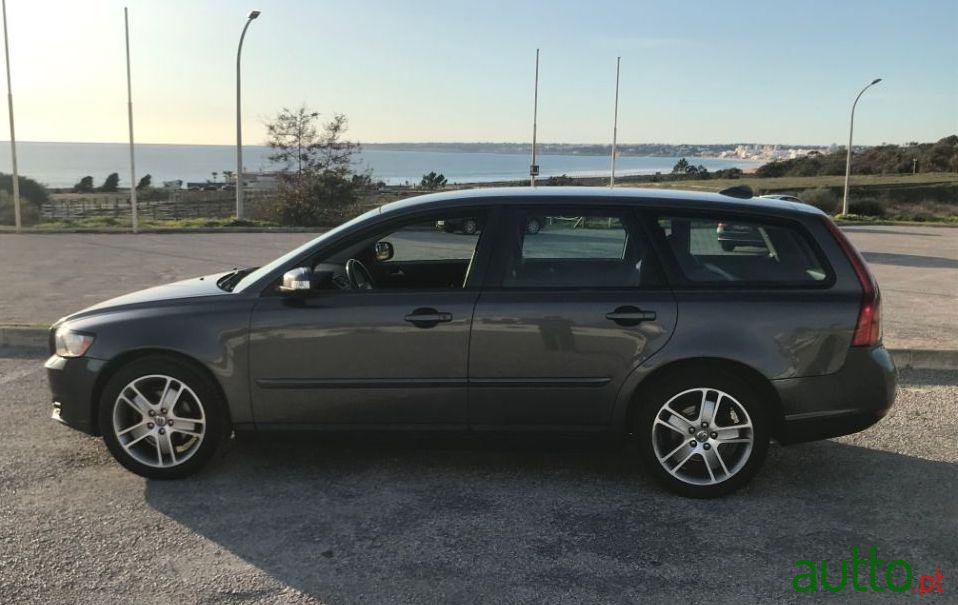 2008' Volvo V50 Station Pele photo #1