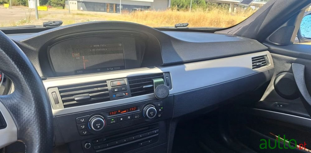 2008' BMW Série 3 D Touring photo #4