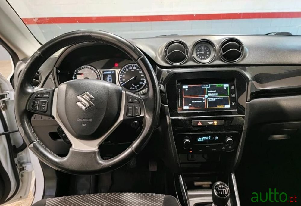 2017' Suzuki Vitara photo #4