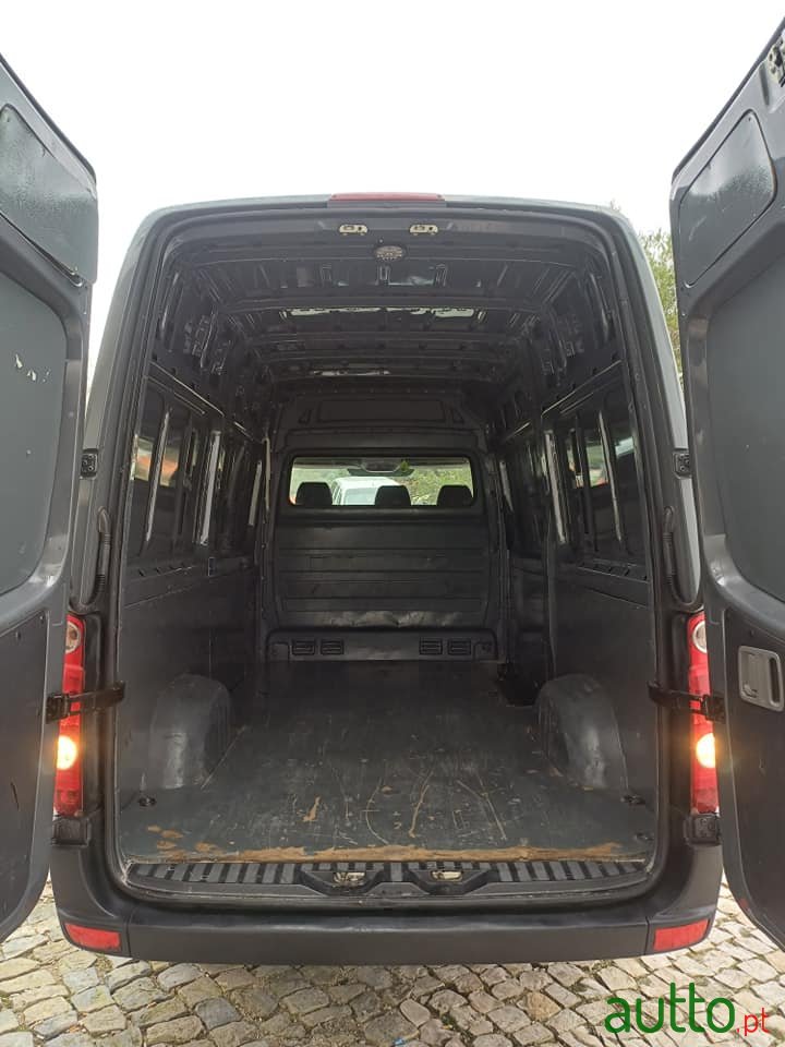 2015' Volkswagen Crafter photo #3