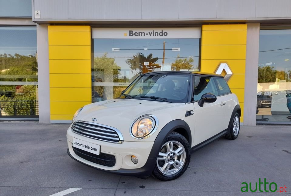 2011' MINI One photo #3