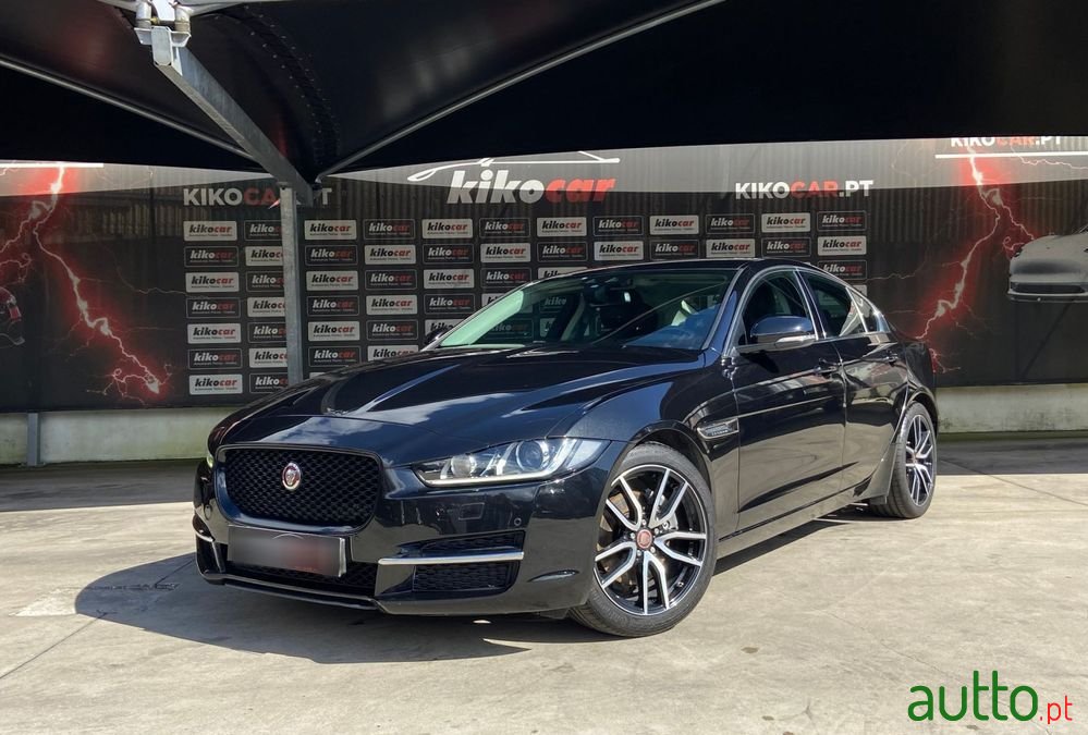 2016' Jaguar XE 20D Aut. Prestige photo #3