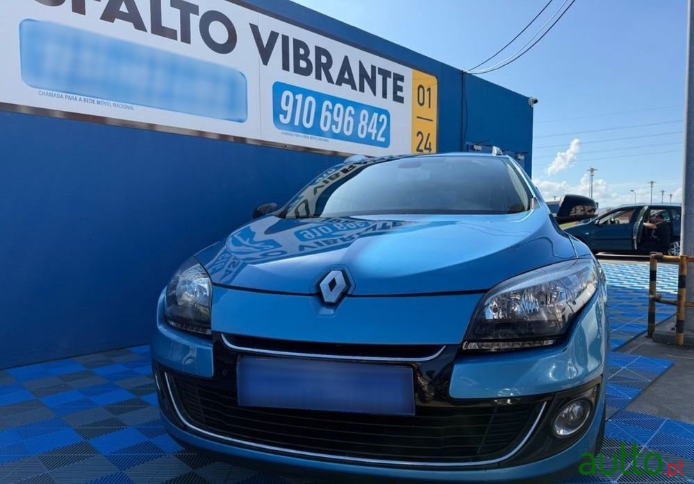 2013' Renault Mégane Sport Tourer photo #2