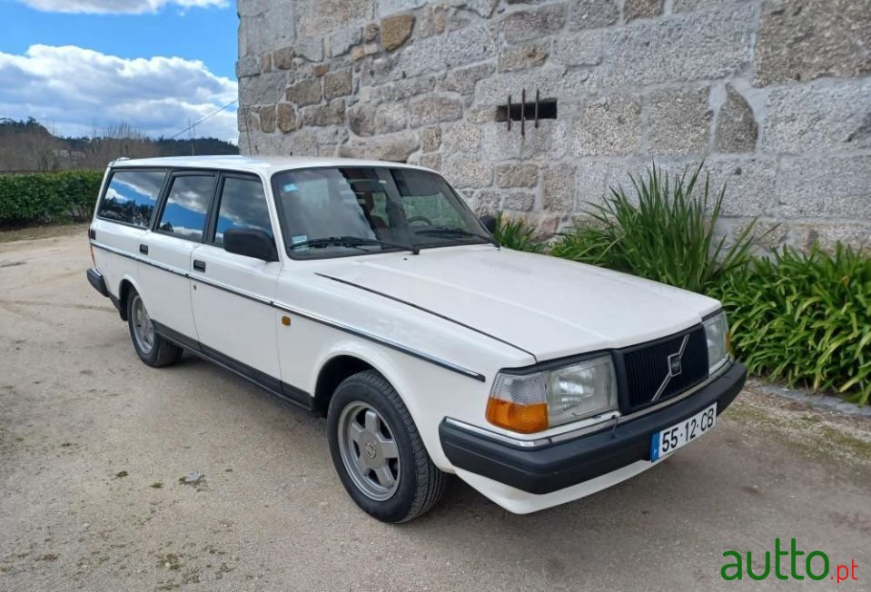 1990' Volvo 240 photo #1