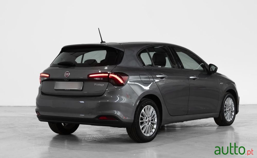 2021' Fiat Tipo photo #3
