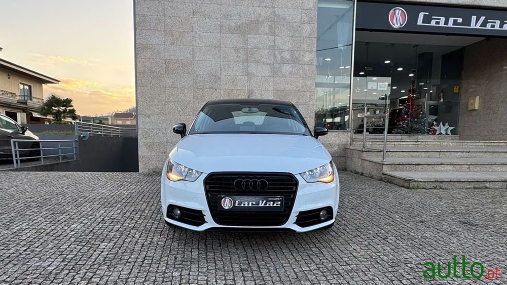 2013' Audi A1 Sportback photo #2