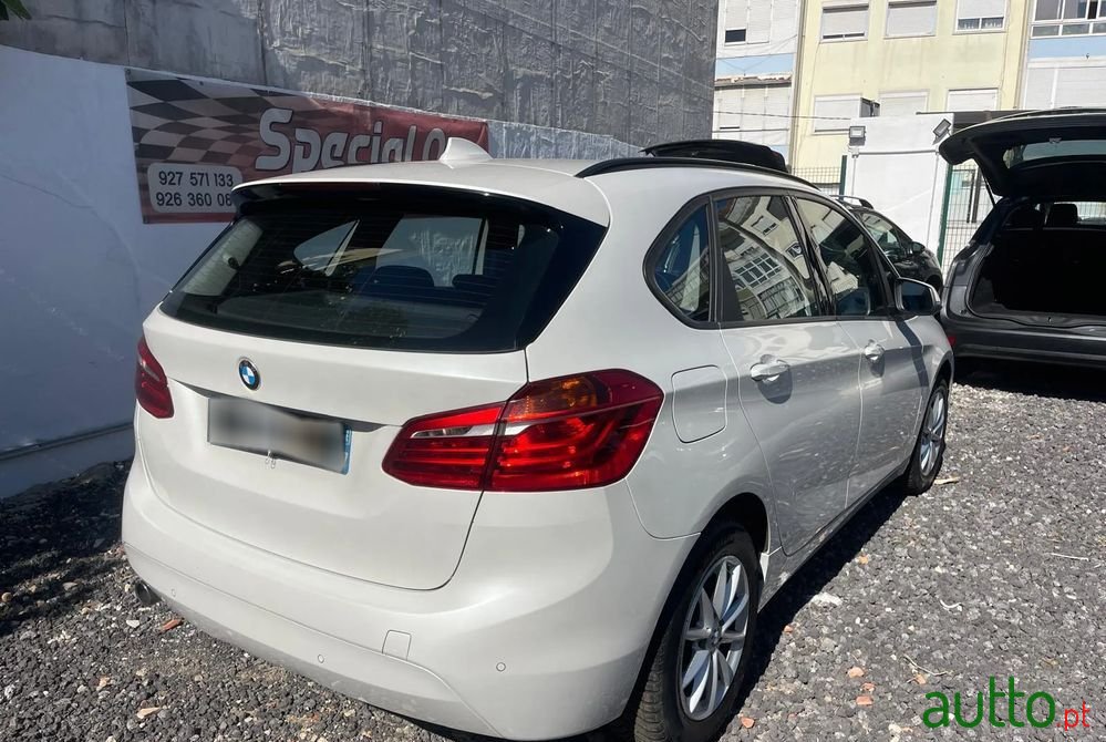 2016' BMW Série 2 D Advantage photo #5