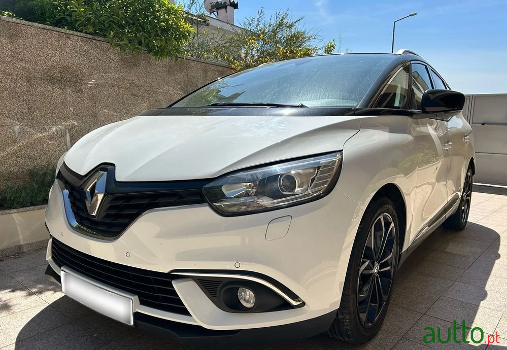 2017' Renault Grand Scenic Energy photo #1