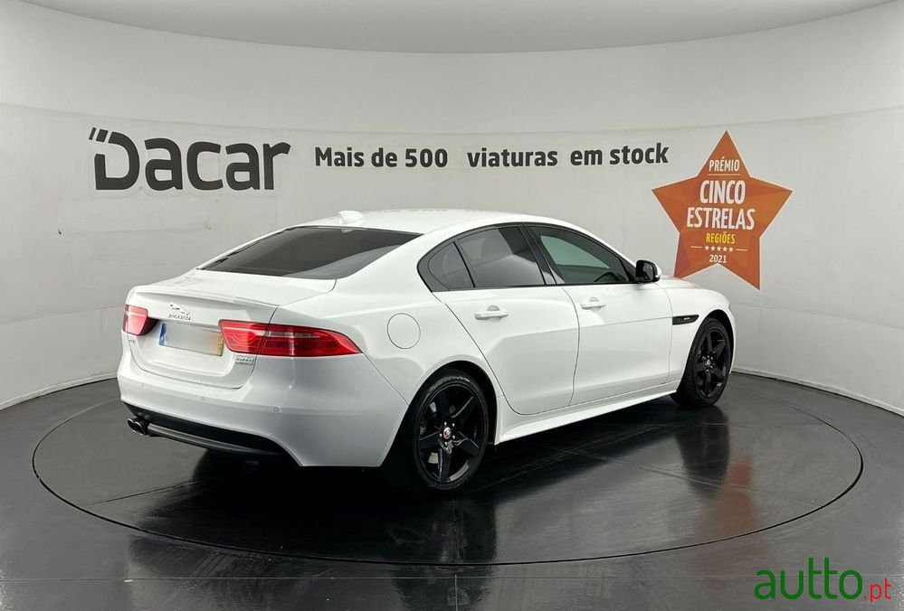 2017' Jaguar XE photo #4