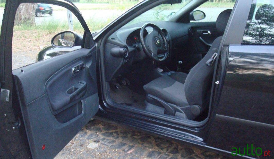 2002' SEAT Ibiza Gt photo #2