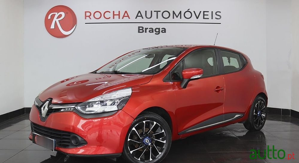 2015' Renault Clio photo #1