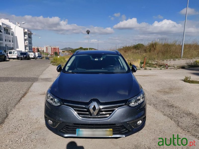 2016' Renault Megane Sport Tourer photo #1