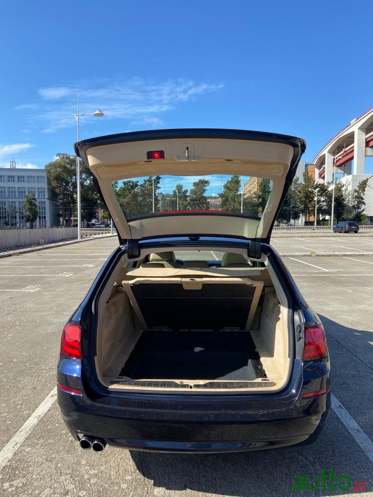 2017' BMW 528 photo #6