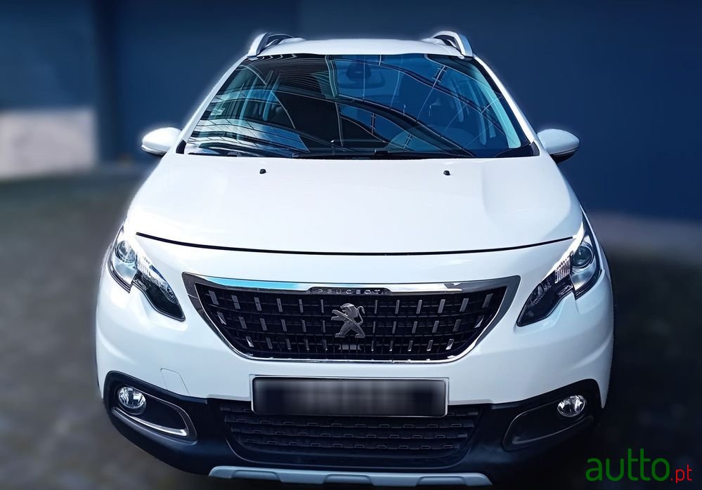 2017' Peugeot 2008 photo #2
