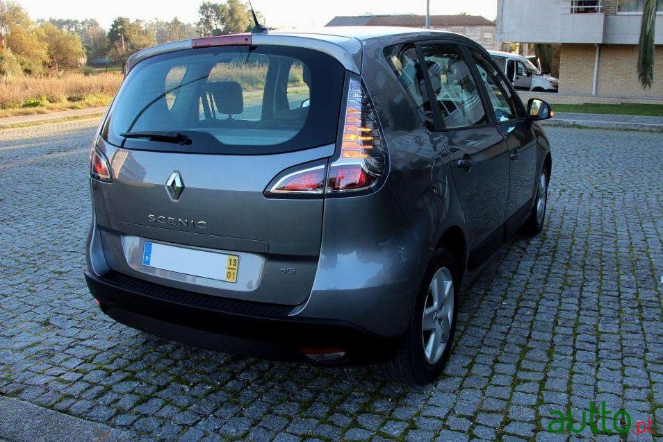 2013' Renault Scenic 1.5 Dci Exclusive Ss photo #1