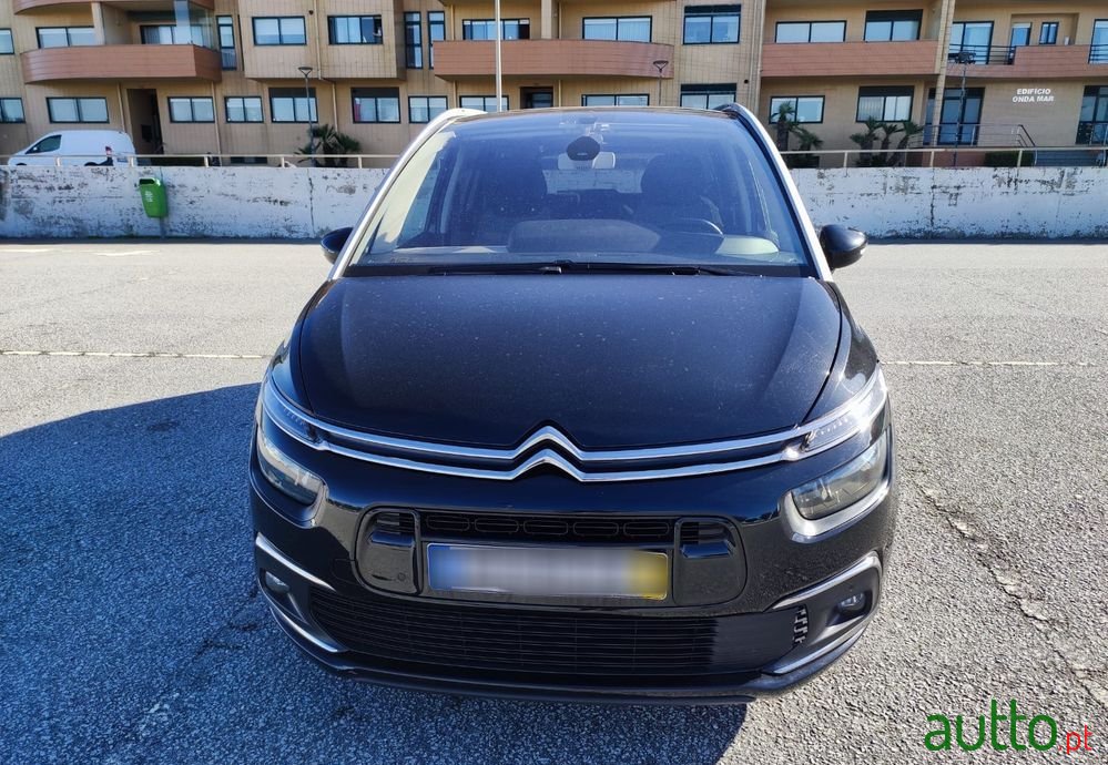 2019' Citroen Grand C4 SpaceTourer photo #4