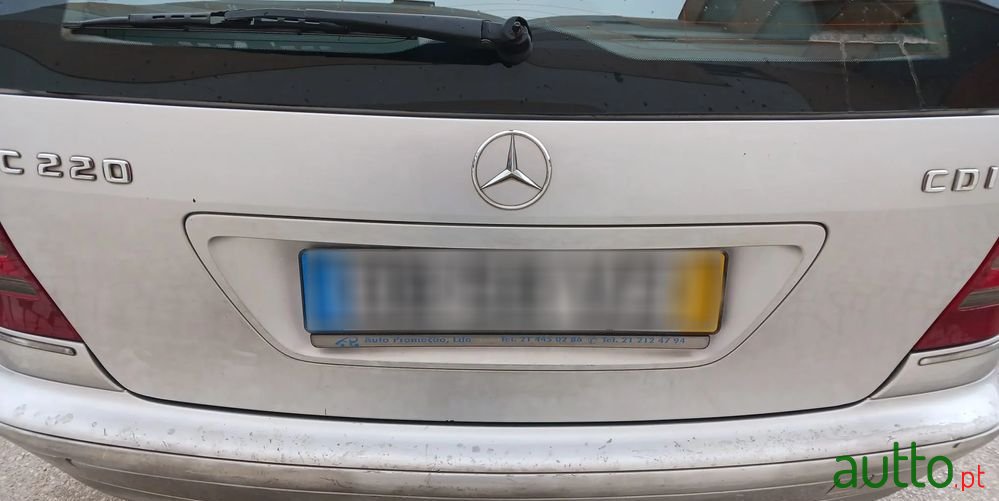 2002' Mercedes-Benz C 220 photo #6