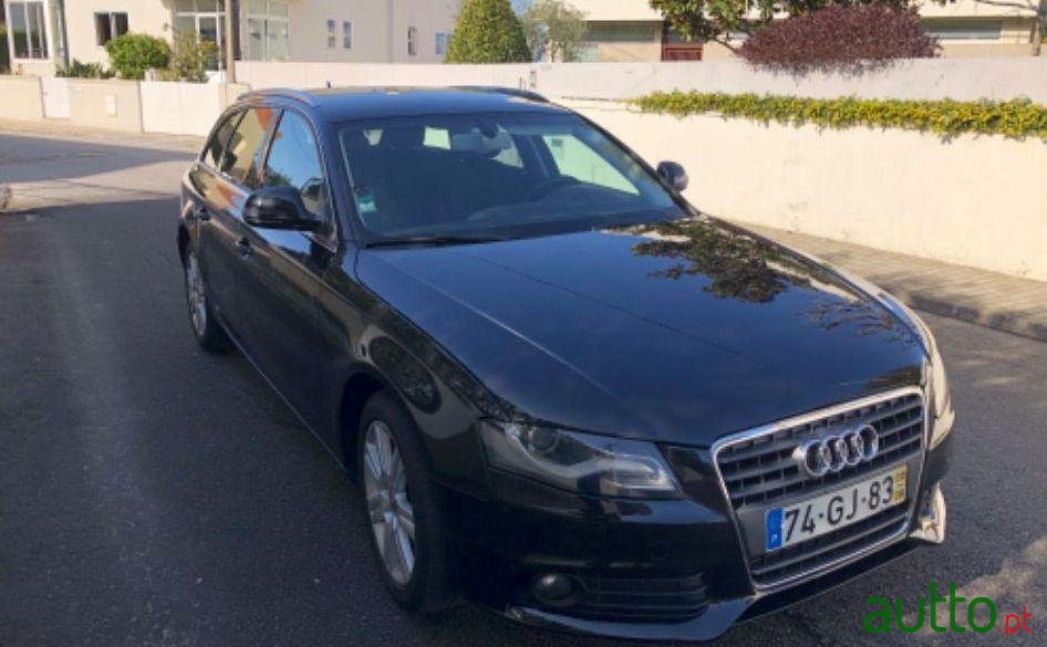 2008' Audi A4 Avant photo #2