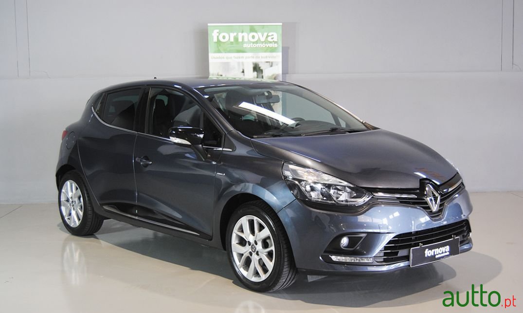 2019' Renault Clio photo #3