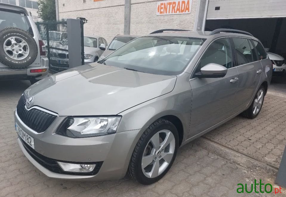 2014' Skoda Octavia Break photo #1