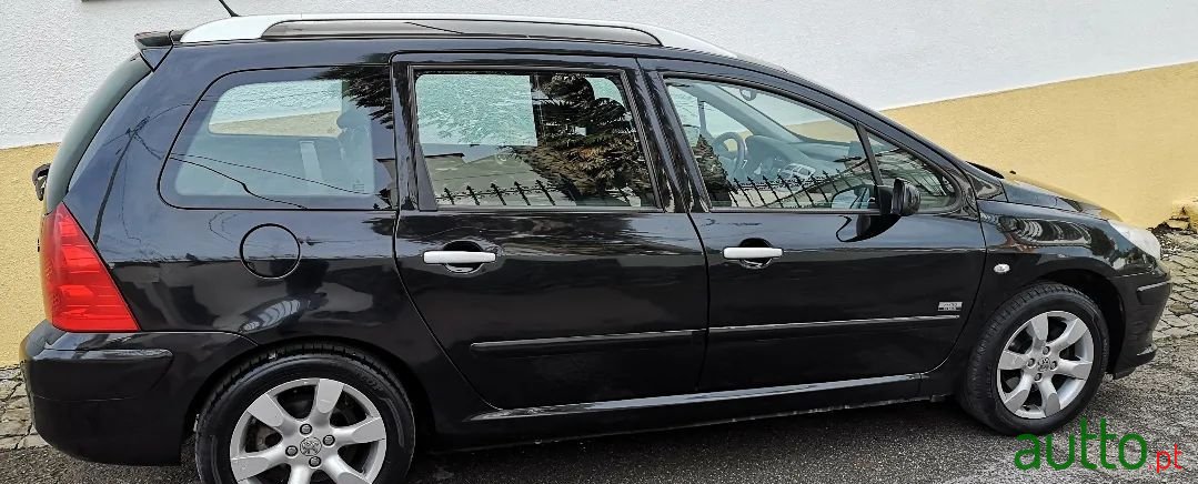 2008' Peugeot 307 Sw photo #2