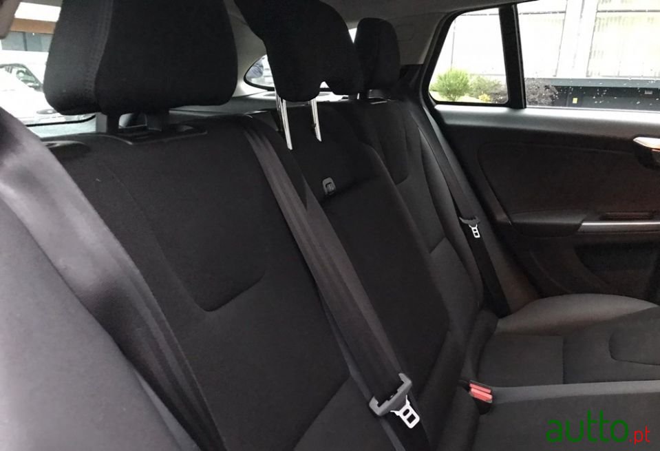 2011' Volvo V60 photo #4