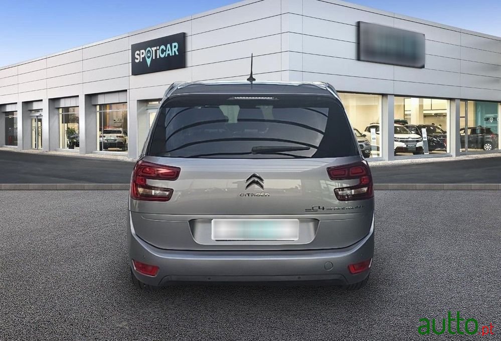 2019' Citroen C4 Grand Picasso photo #5