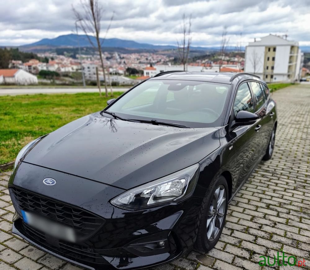 2020' Ford Focus Sw photo #1