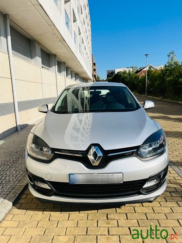 2014' Renault Megane Sport Tourer photo #3