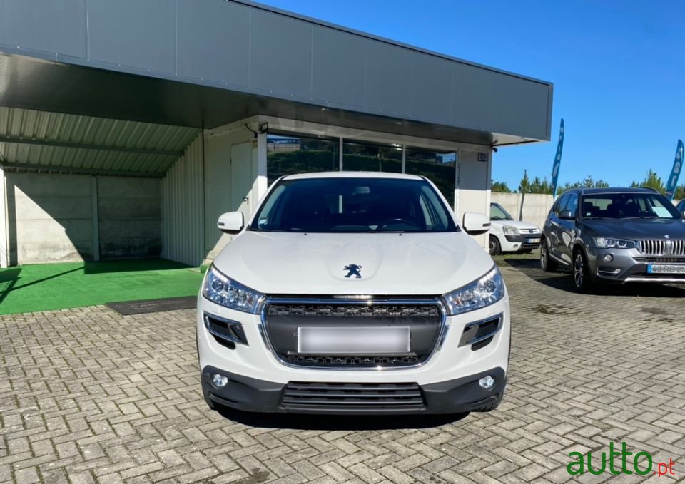 2015' Peugeot 4008 photo #2