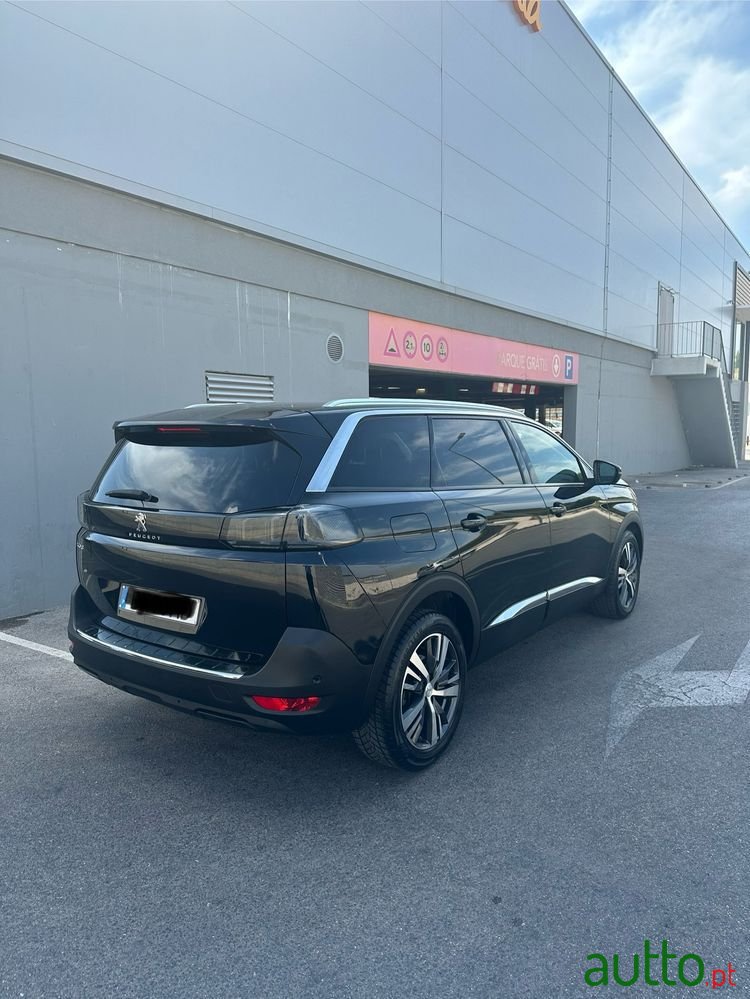 2021' Peugeot 5008 photo #5