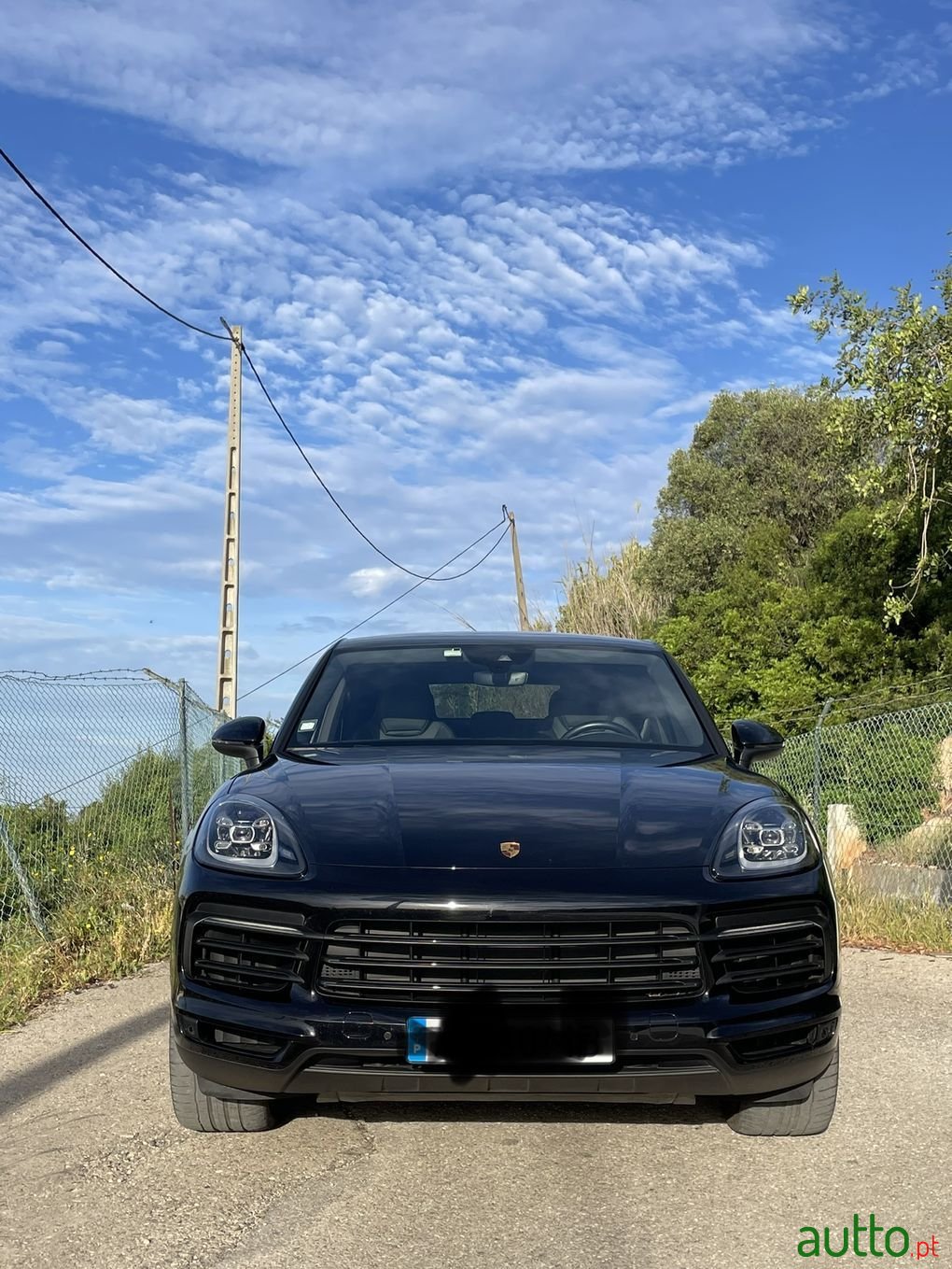 2020' Porsche Cayenne photo #3