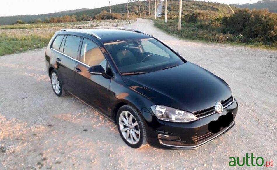 2014' Volkswagen Golf Variant photo #1