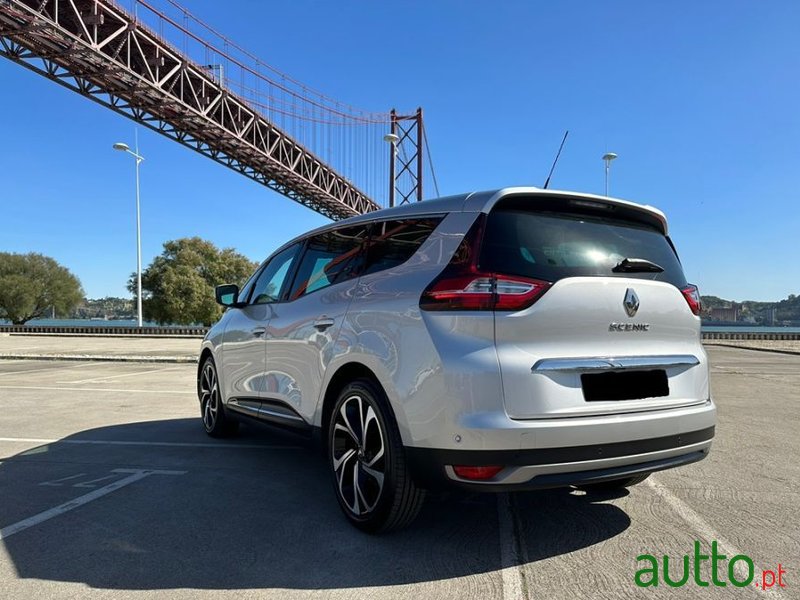 2019' Renault Grand Scenic photo #2