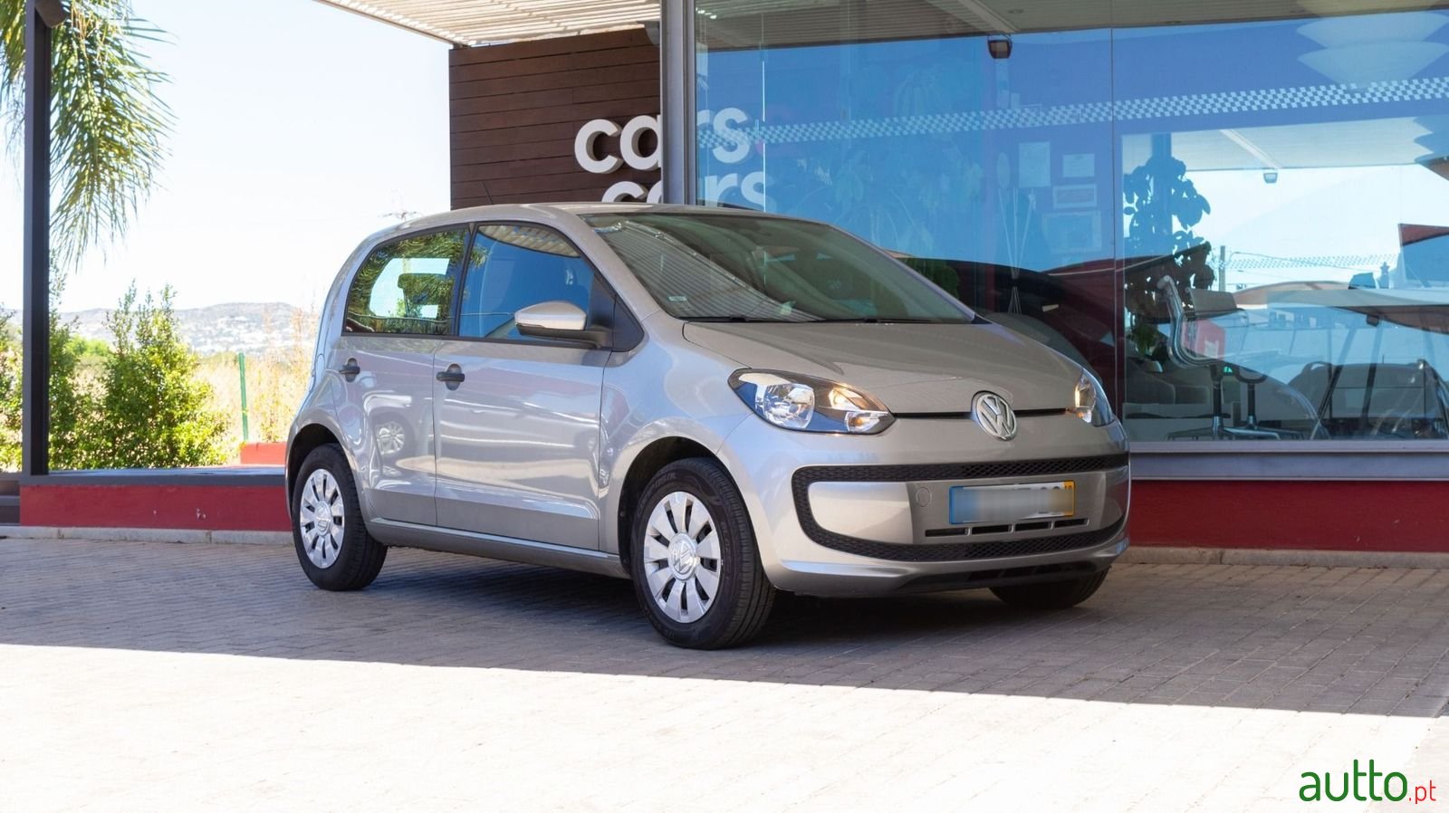 2018' Volkswagen Up photo #6