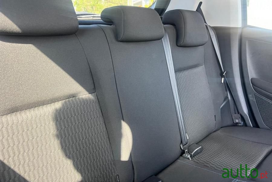 2019' Peugeot 208 photo #6