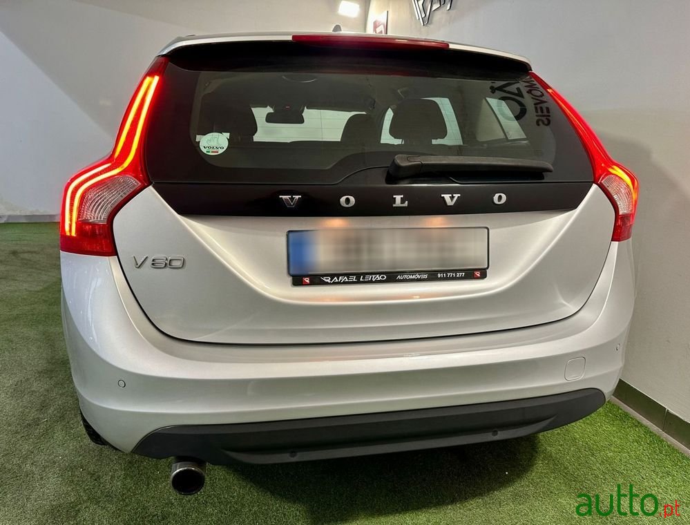 2011' Volvo V60 photo #6