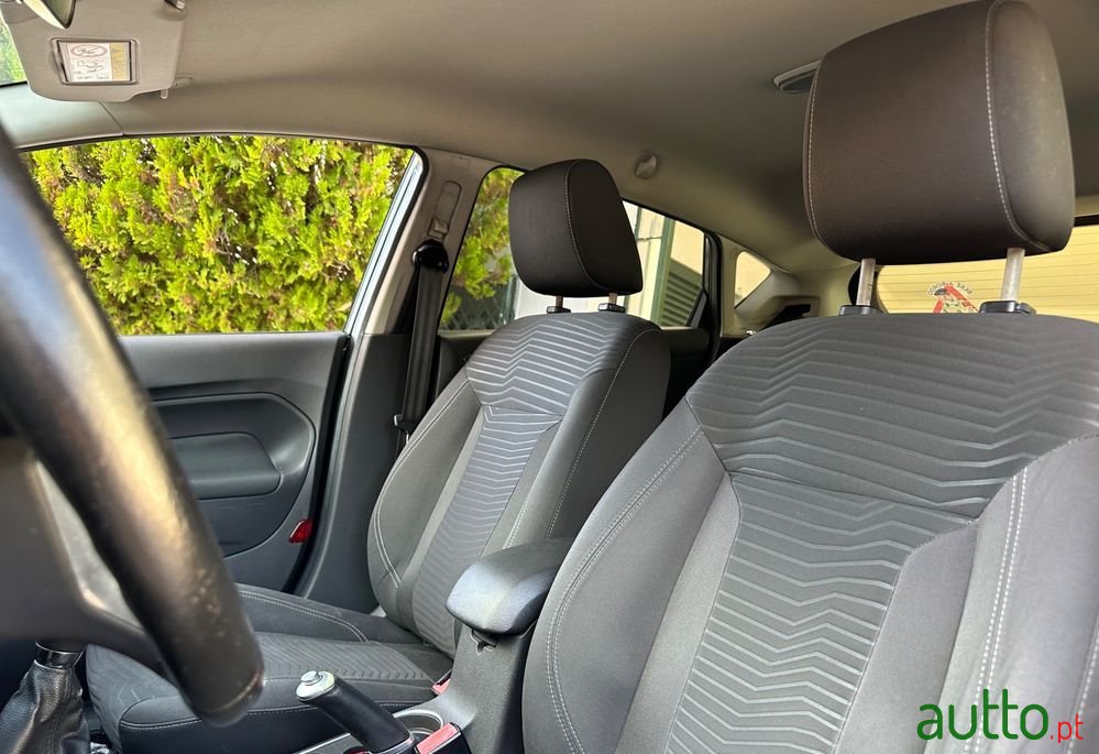 2014' Ford Fiesta 1.5 Tdci Titanium photo #6