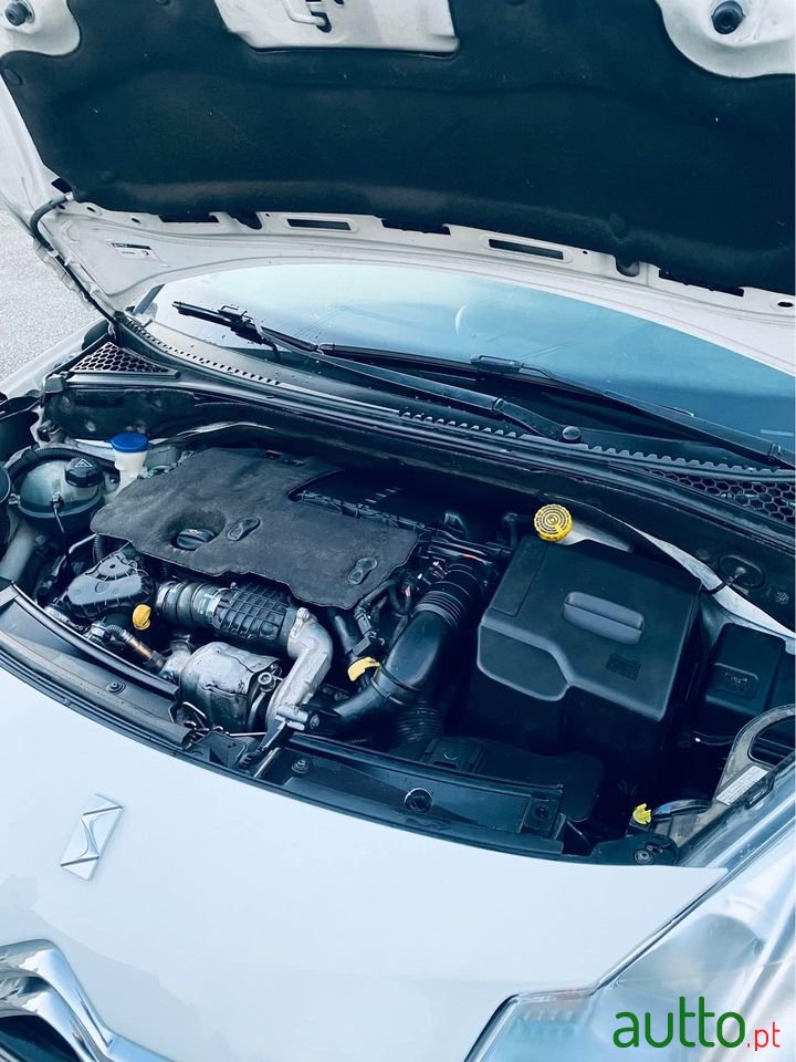 2010' Citroen DS3 photo #4