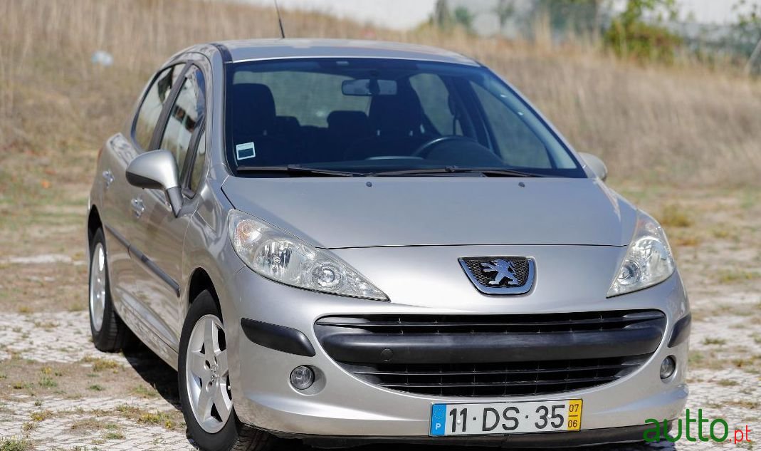 2007' Peugeot 207 1.4 16V Sport photo #3