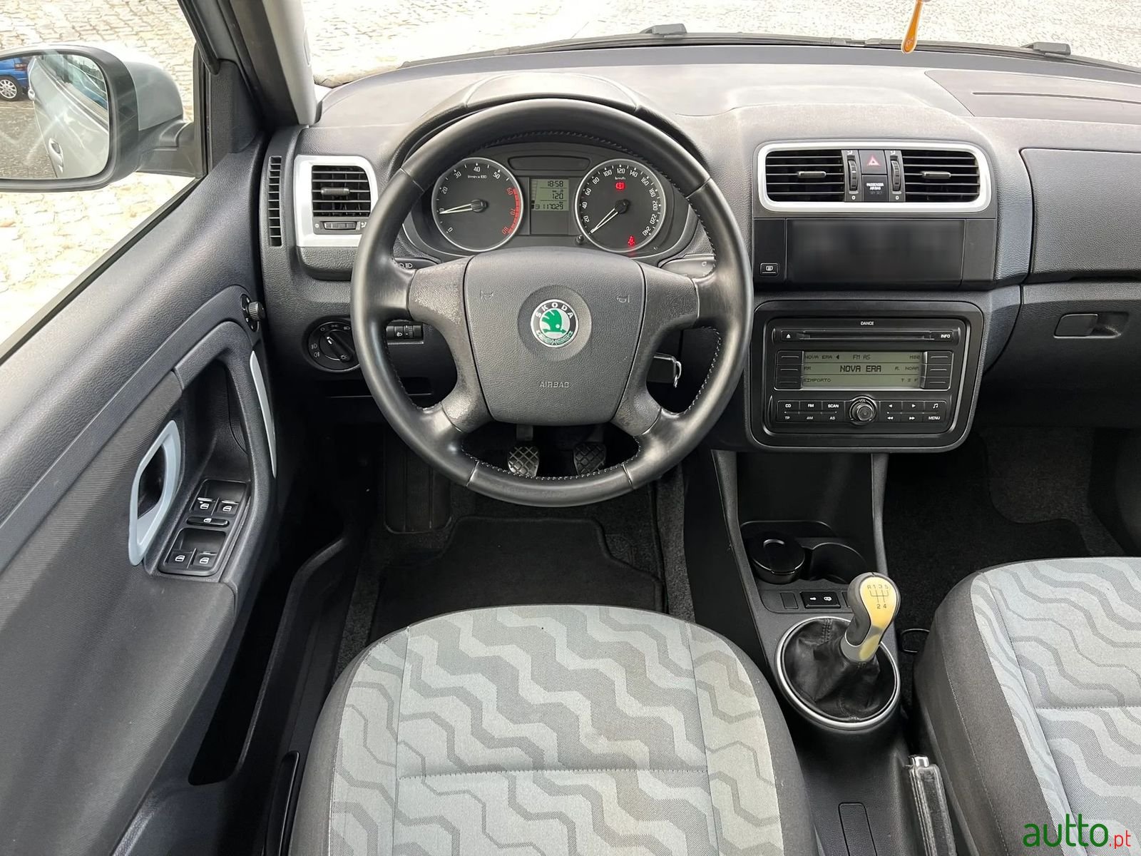 2008' Skoda Fabia Break photo #4