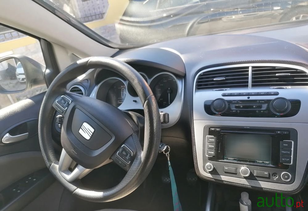 2011' SEAT Altea photo #4