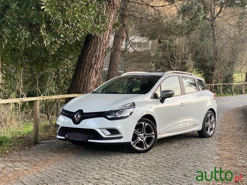 2018' Renault Clio Sport Tourer photo #3