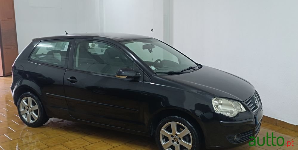 2006' Volkswagen Polo photo #2
