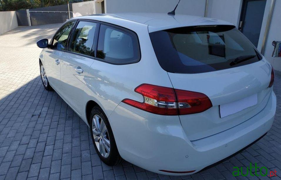 2016' Peugeot 308 Sw photo #2