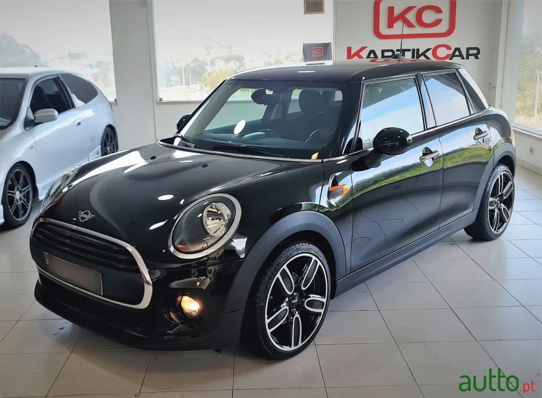 2018' MINI Cooper photo #3