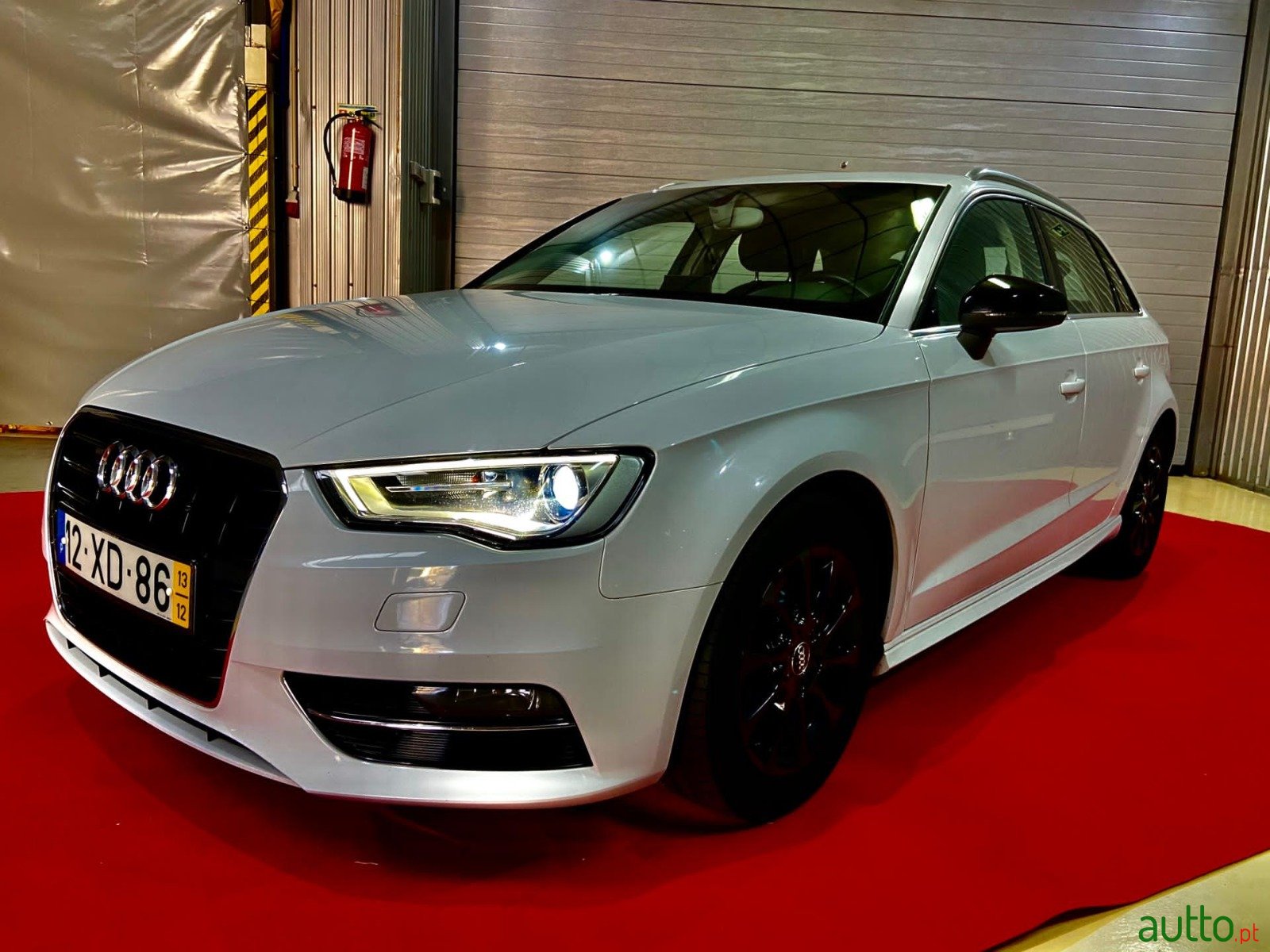 2013' Audi A3 Carro Audi A3 Sportback 1.6 TD photo #1
