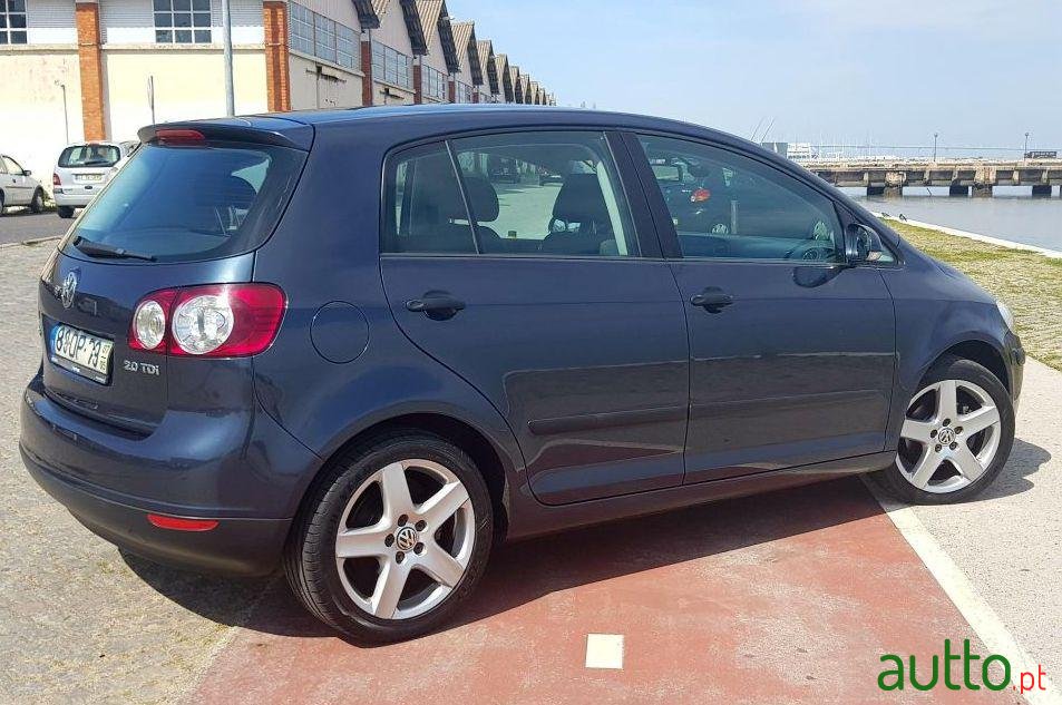 2007' Volkswagen Golf Plus photo #1