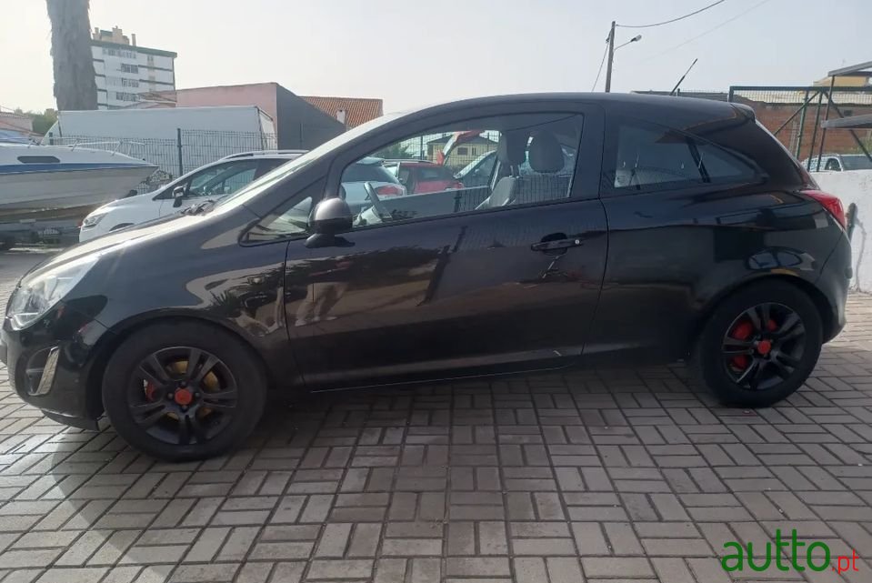 2012' Opel Corsa photo #4